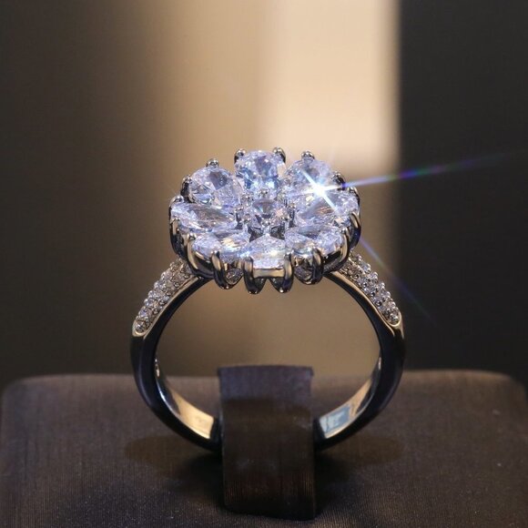 925 Silver Plated Beautiful White Flower CZ Wedding Ring, FB16FA1132 - Picture 1 of 10